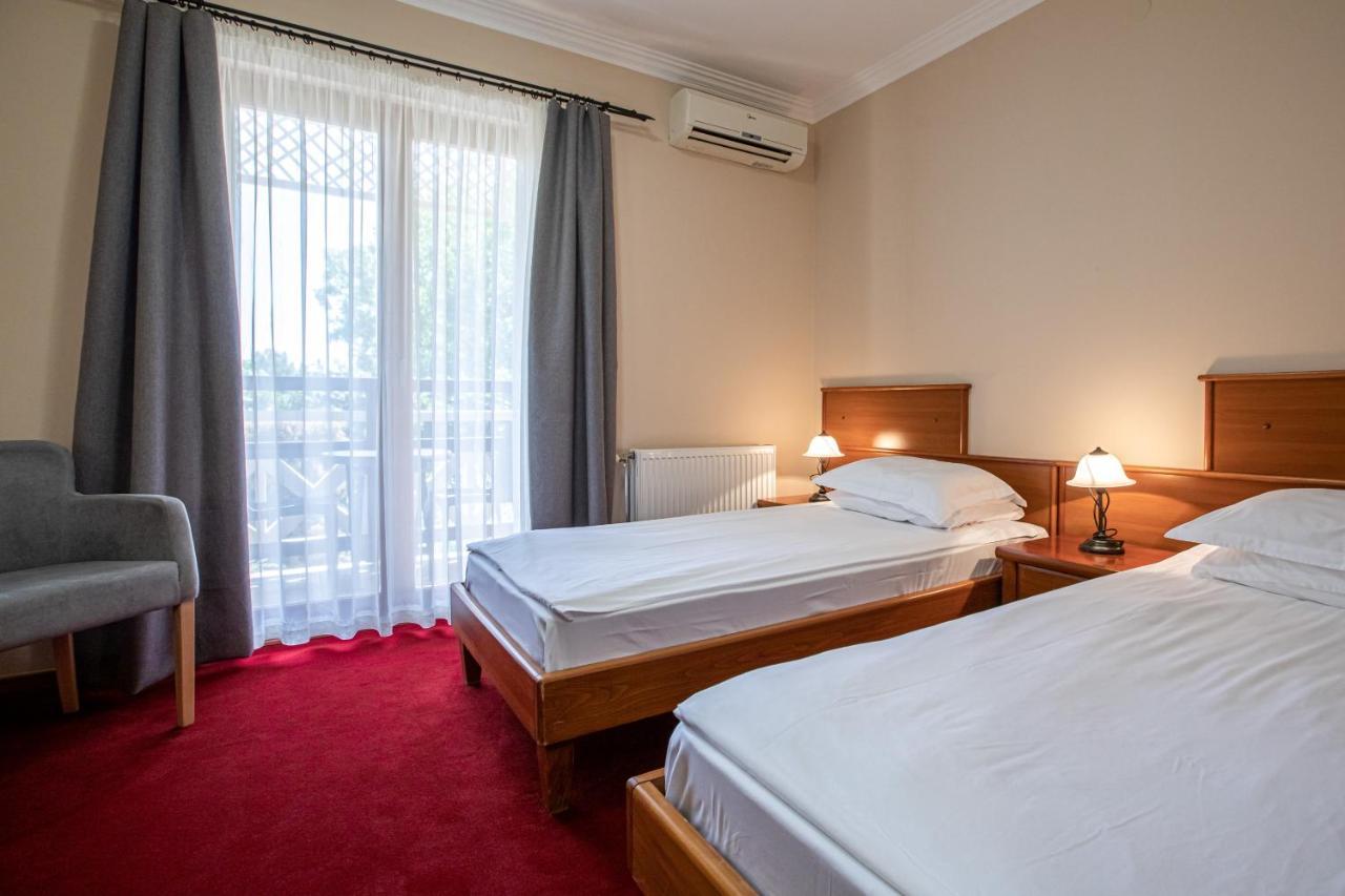 Hotel Vila Lago Palic Ngoại thất bức ảnh