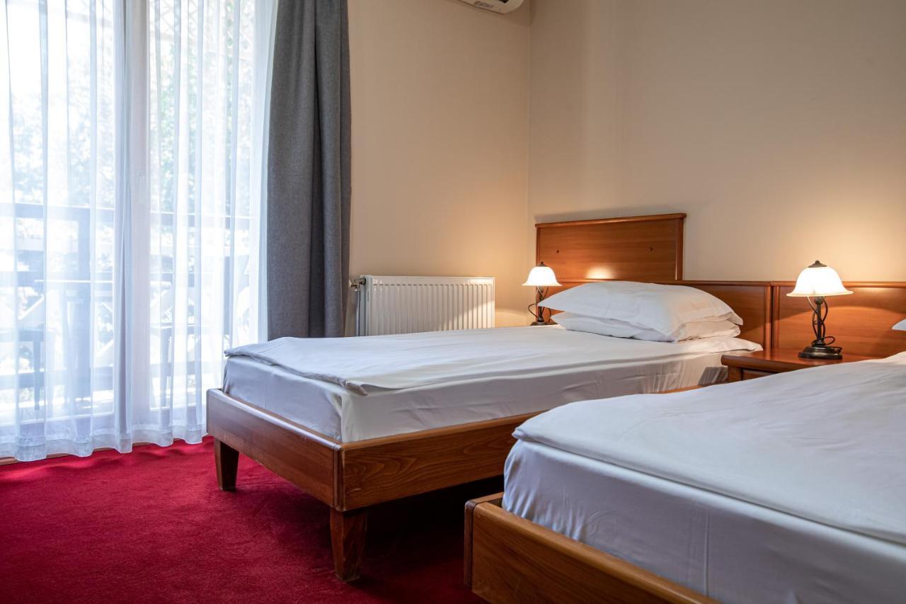 Hotel Vila Lago Palic Ngoại thất bức ảnh